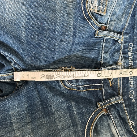 Cowgirl Tuff “Don’t Fence Me In” Jeans - Picture 5 of 7